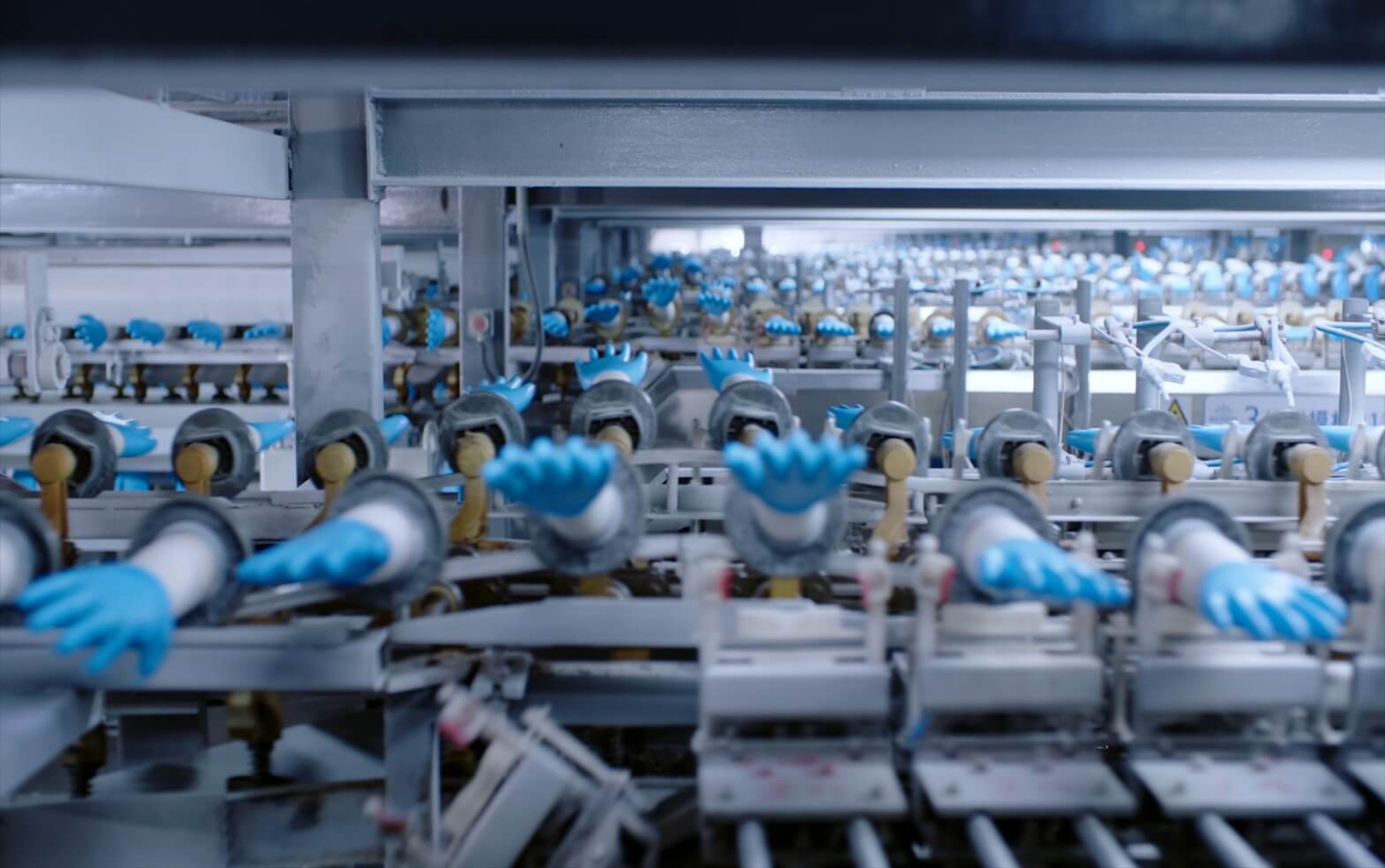 Disposable Nitrile Gloves are made of high-quality nitrile latex, which avoids the problem of latex allergy. 