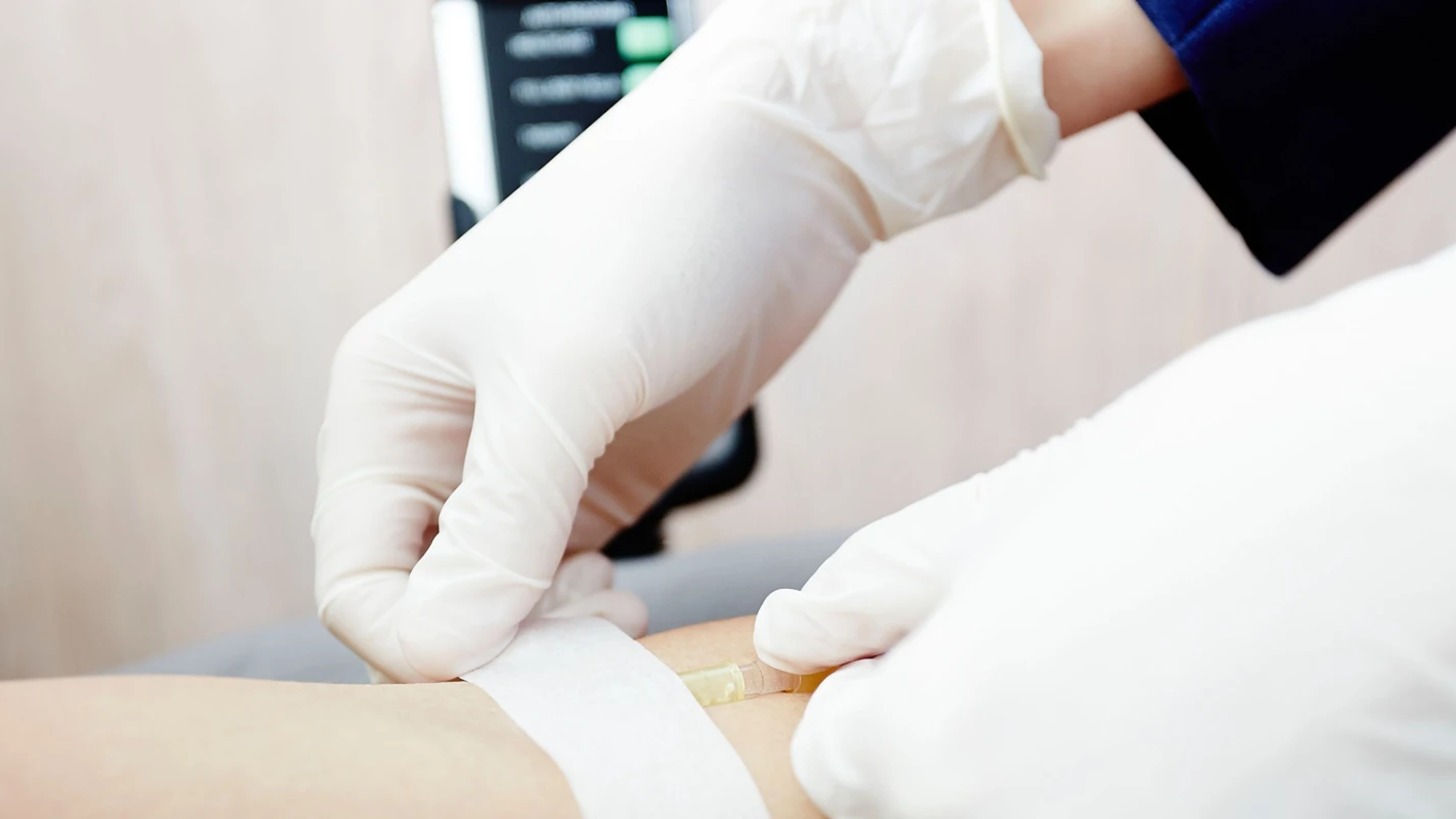 All You Should Know About the Sterility of Nitrile Gloves: Insights and Key Information