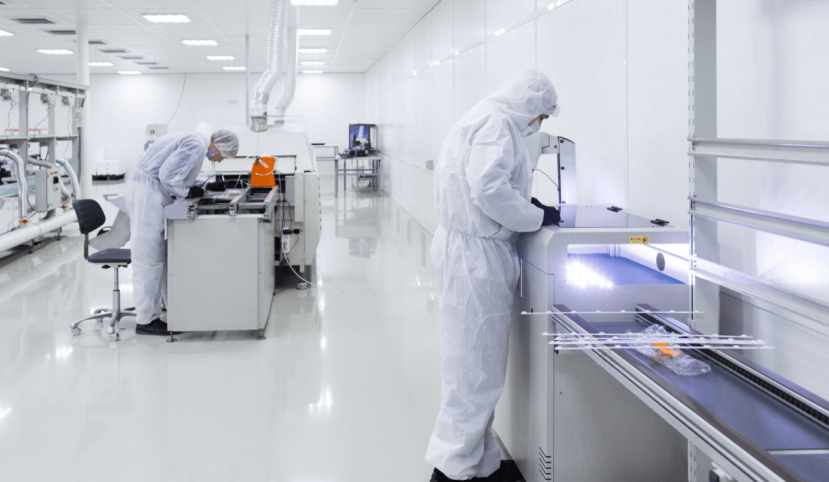 How Disposable Glove Manufacturers Test Glove Quality
