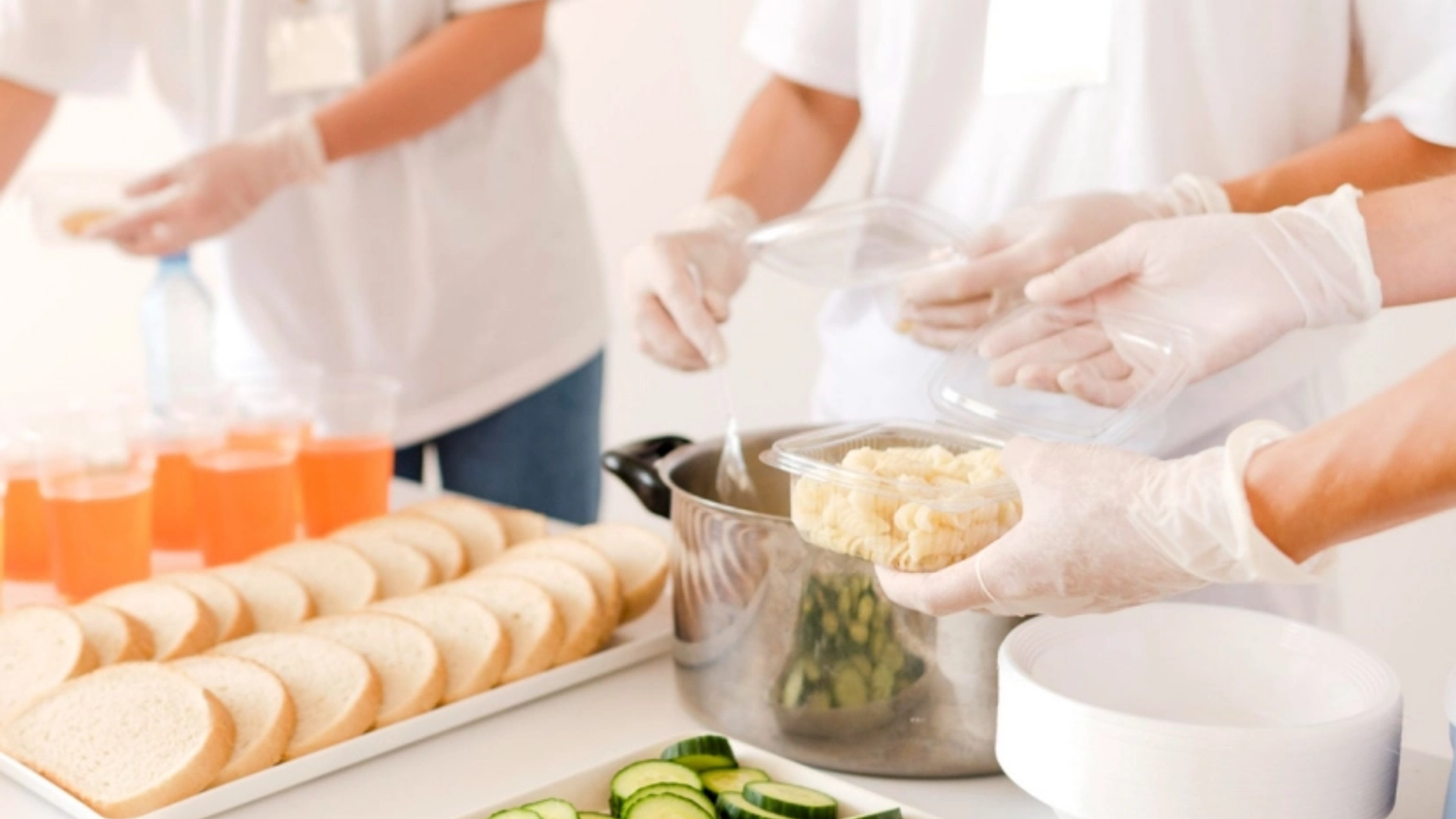 Are Disposable Nitrile Gloves Safe for Food Handling? Your Questions Answered