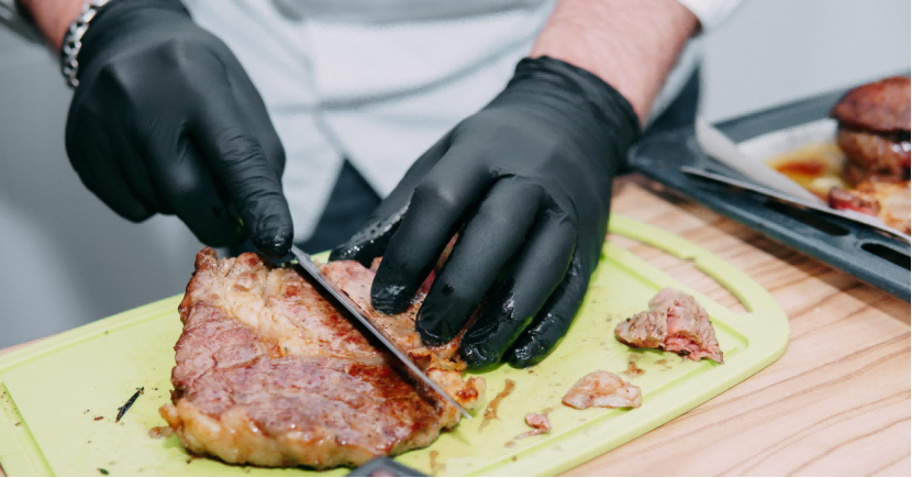 The Applications and Features of Black Nitrile Gloves