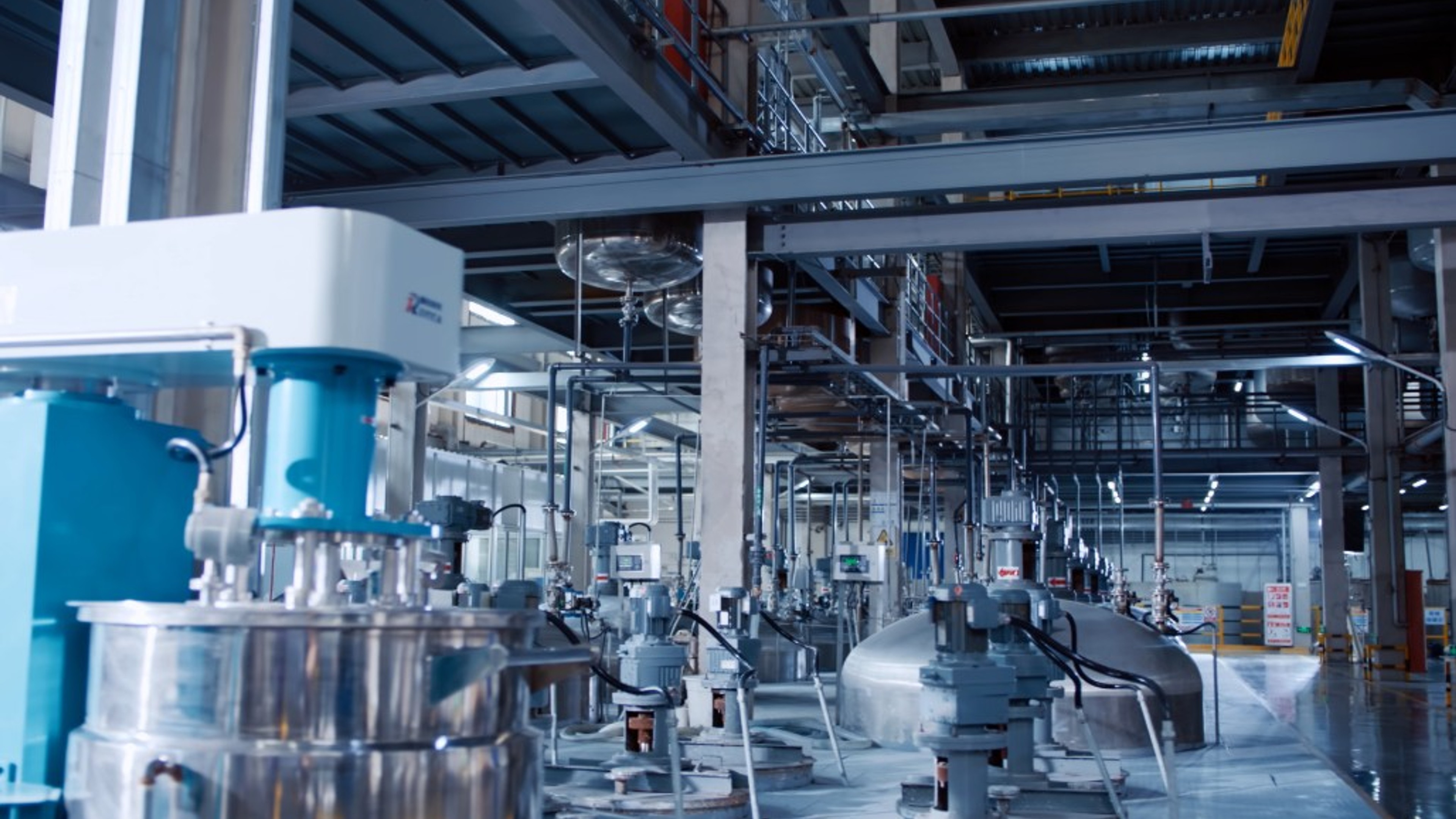 Inside the Workshops of Leading Disposable Gloves Manufacturers