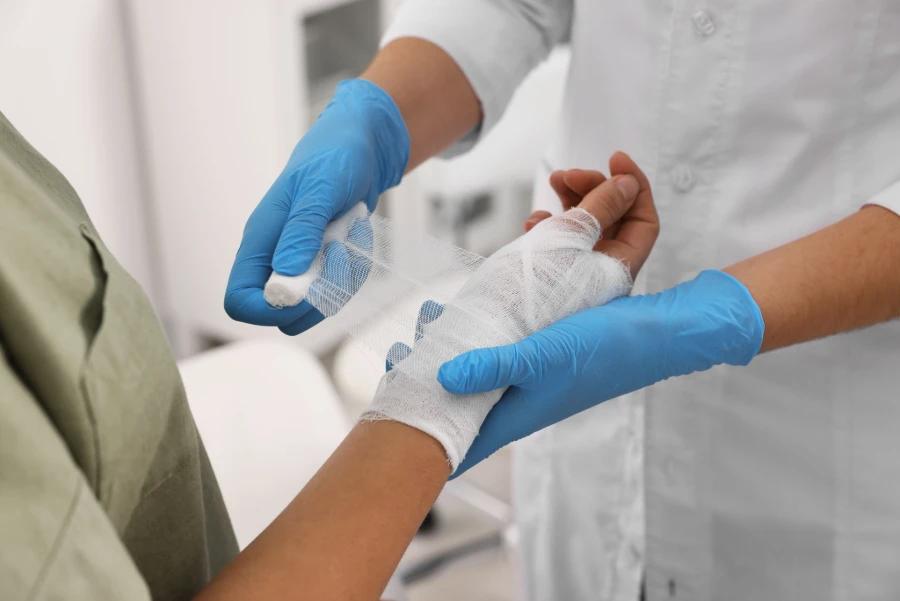 Neoprene vs Nitrile Gloves: Understanding Their Unique Benefits for Different Industries