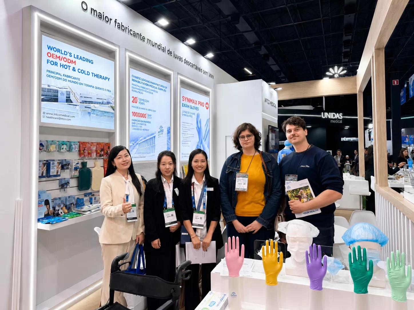 INTCO Medical presented advanced nitrile gloves, vinyl gloves, and healthcare products during Hospitalar 2026 in Brazil.