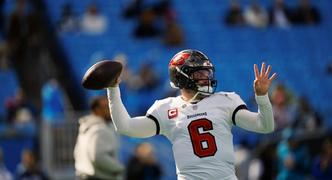 NFL Wild Card Betting Picks: Eagles at Buccaneers