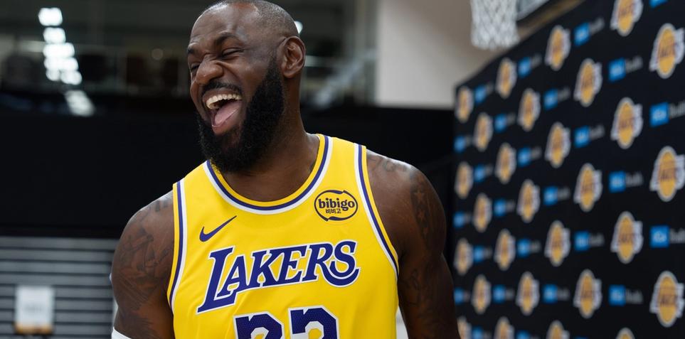 LeBron James Retirement Odds: Will He Retire Before the Next NBA Season?