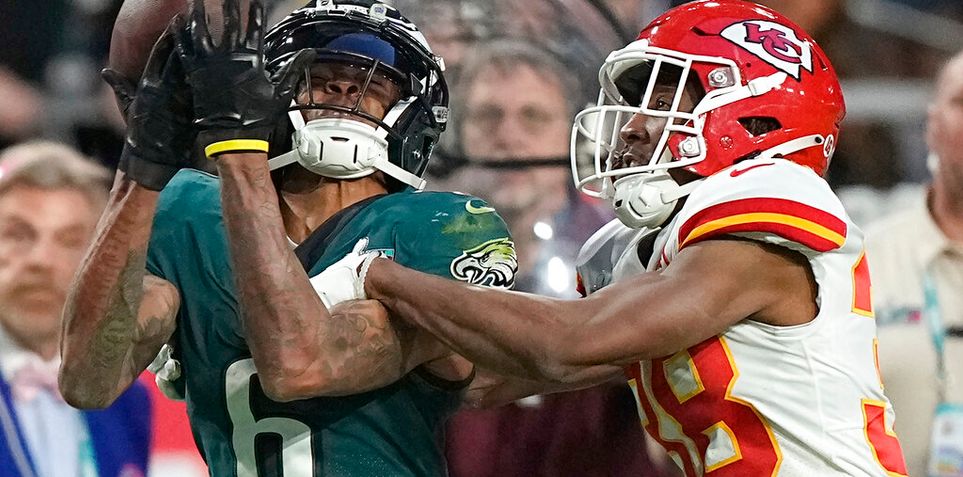 DeVonta Smith Fantasy Week 6: Projections, Points and Stats vs. Jets