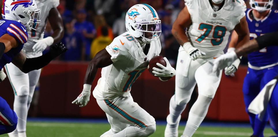3 Best NFL Player Prop Bets for Monday Night Football: Jets at Dolphins
