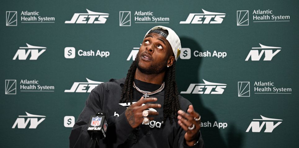 Davante Adams Fantasy Week 16: Projections, Points and Stats vs. Rams ...