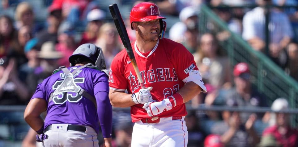 The Sports Report: Dodgers' Tight Race: Nl West Lead Under Pressure After Angels Win - jfb63cm