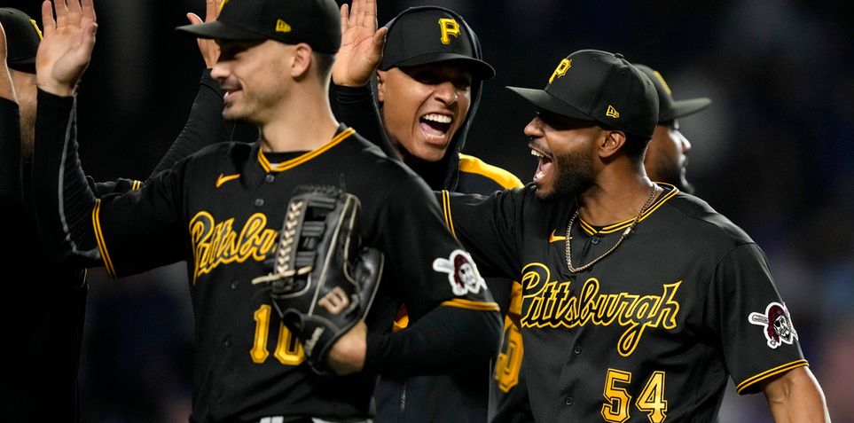 Reds vs Pirates Prediction, Odds, Moneyline, Spread & Over/Under for