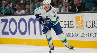 Canucks vs Wild Prediction, Odds, Moneyline, Spread & Over/Under for