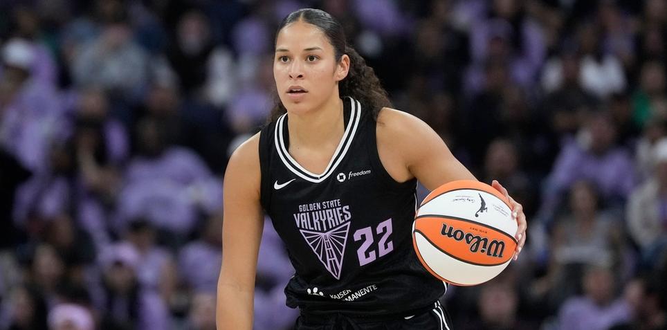 Indiana Fever Defeats Connecticut Sun in WNBA Matchup