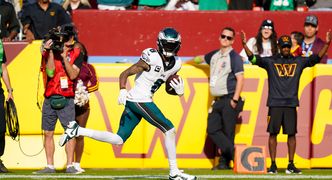 DeVonta Smith Fantasy Week 12: Projections, Points and Stats vs. Bills