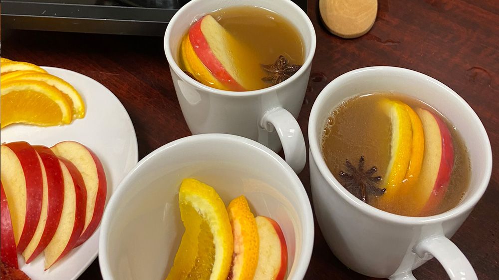 Cups of mulled cider