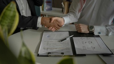 接案必備!設計師/工程師【合約範本】懶人包:保密條款、修改次數這樣寫最安全 (2026 最新版)