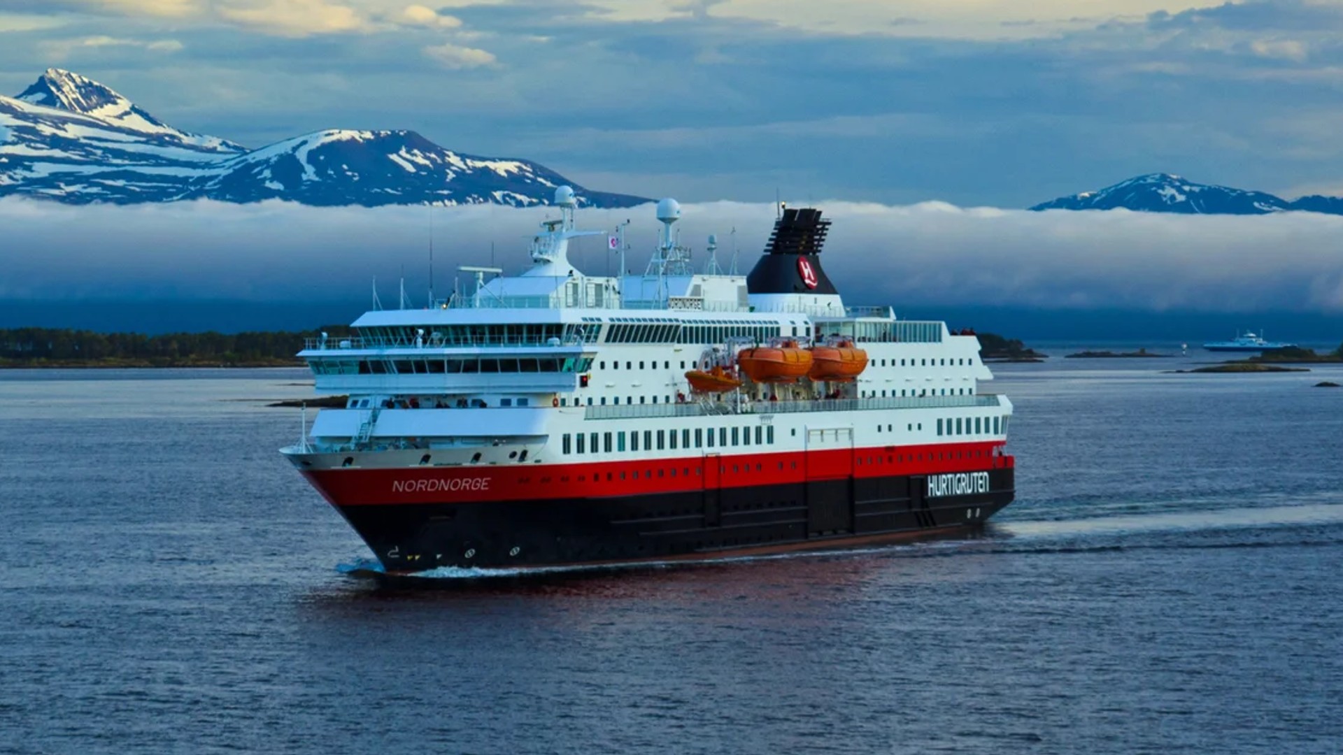 Hurtigruten Coastal and Eurosupply AS Enter Long-Term Partnership Agreement
