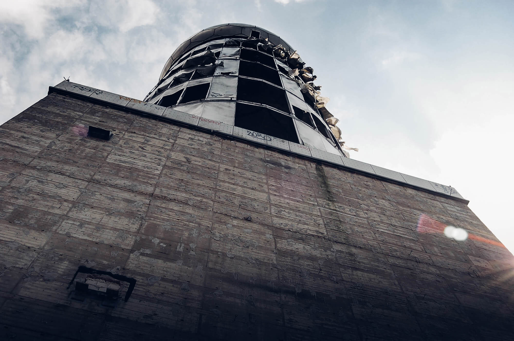 Cover Image for Whos listening?