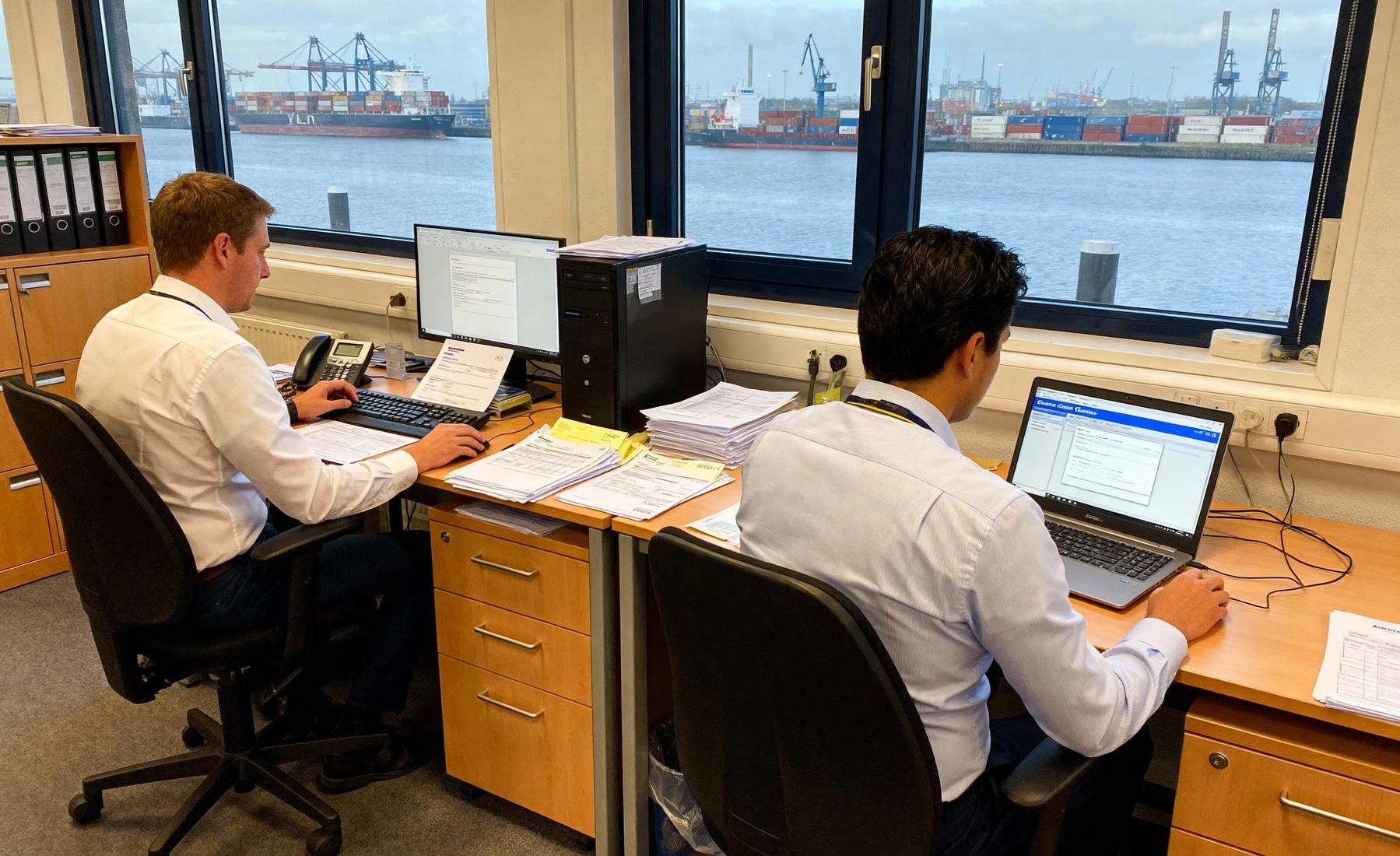 picture-of-customs-office