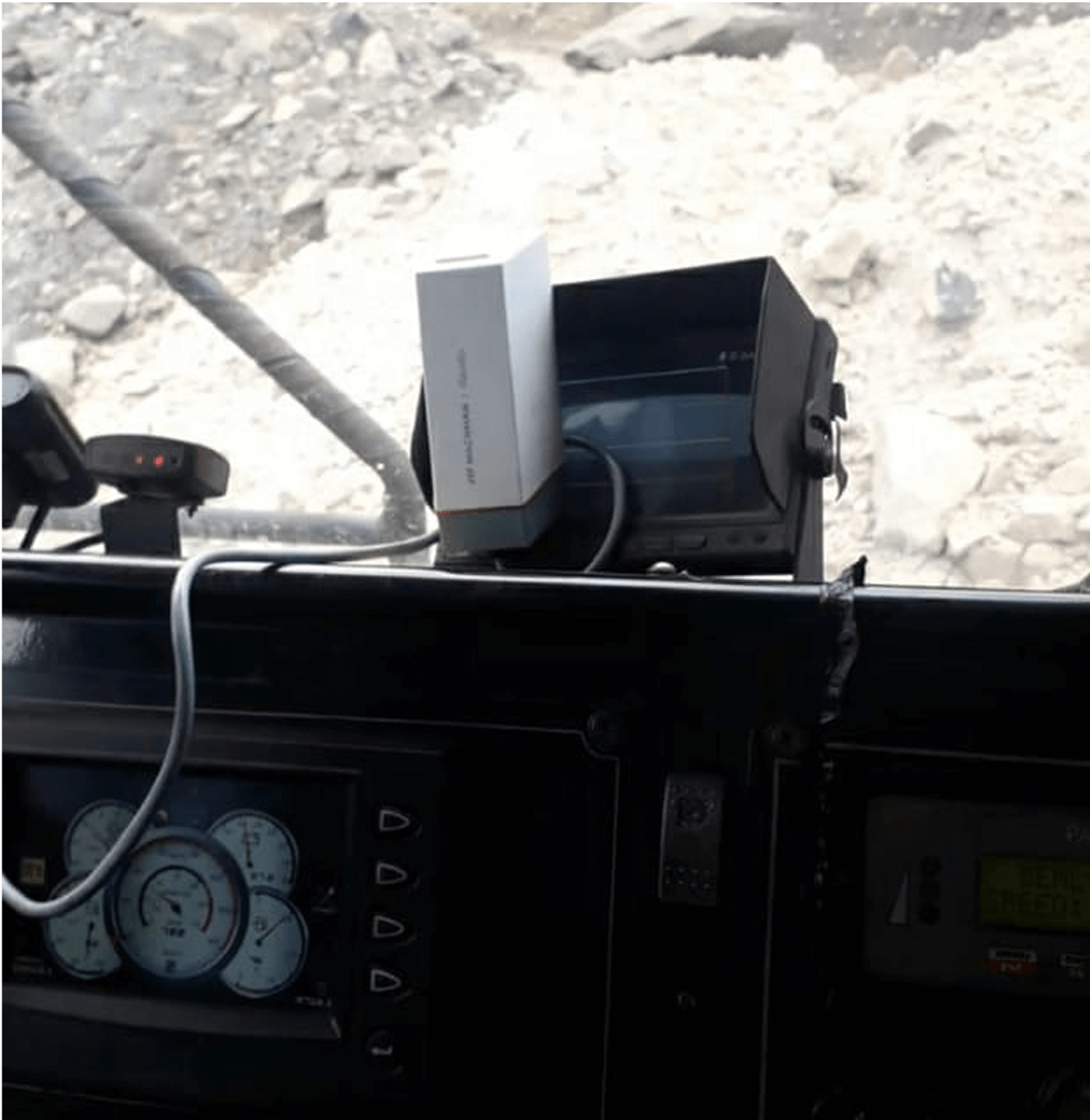 LoRaWAN signal coverage testing inside underground mine for truck monitoring deployment