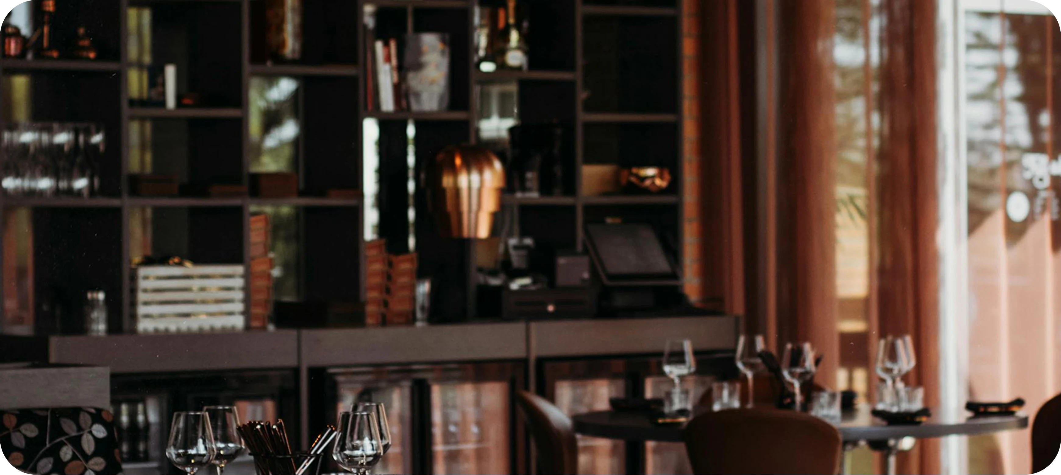 Real-time location accuracy testing of UWB anchors and waiter tags in restaurant deployment