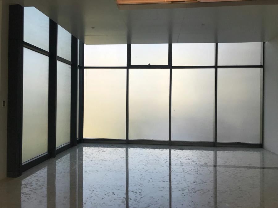 Black Material w Privacy Glass
