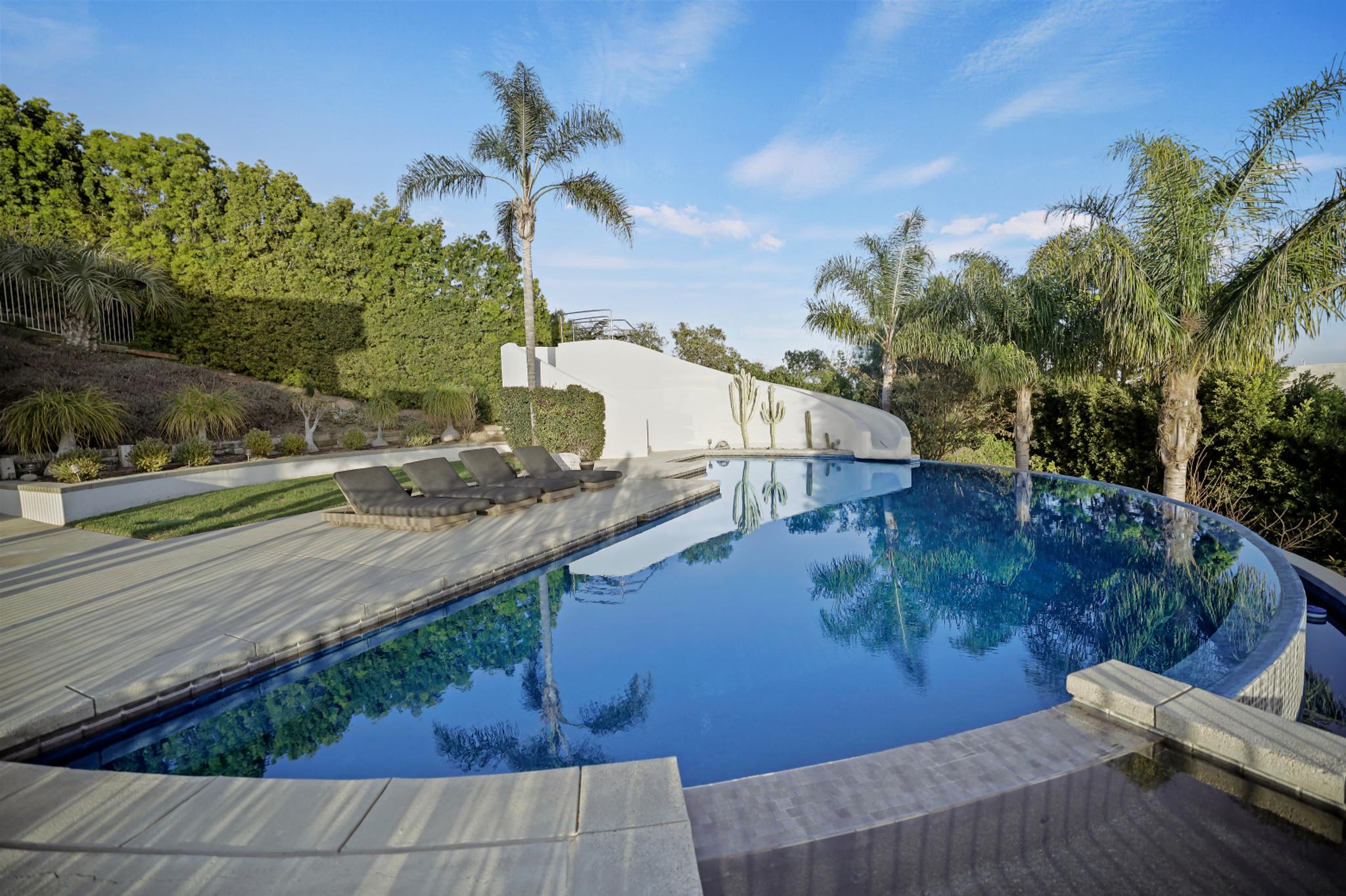 Winding Way, view 22
