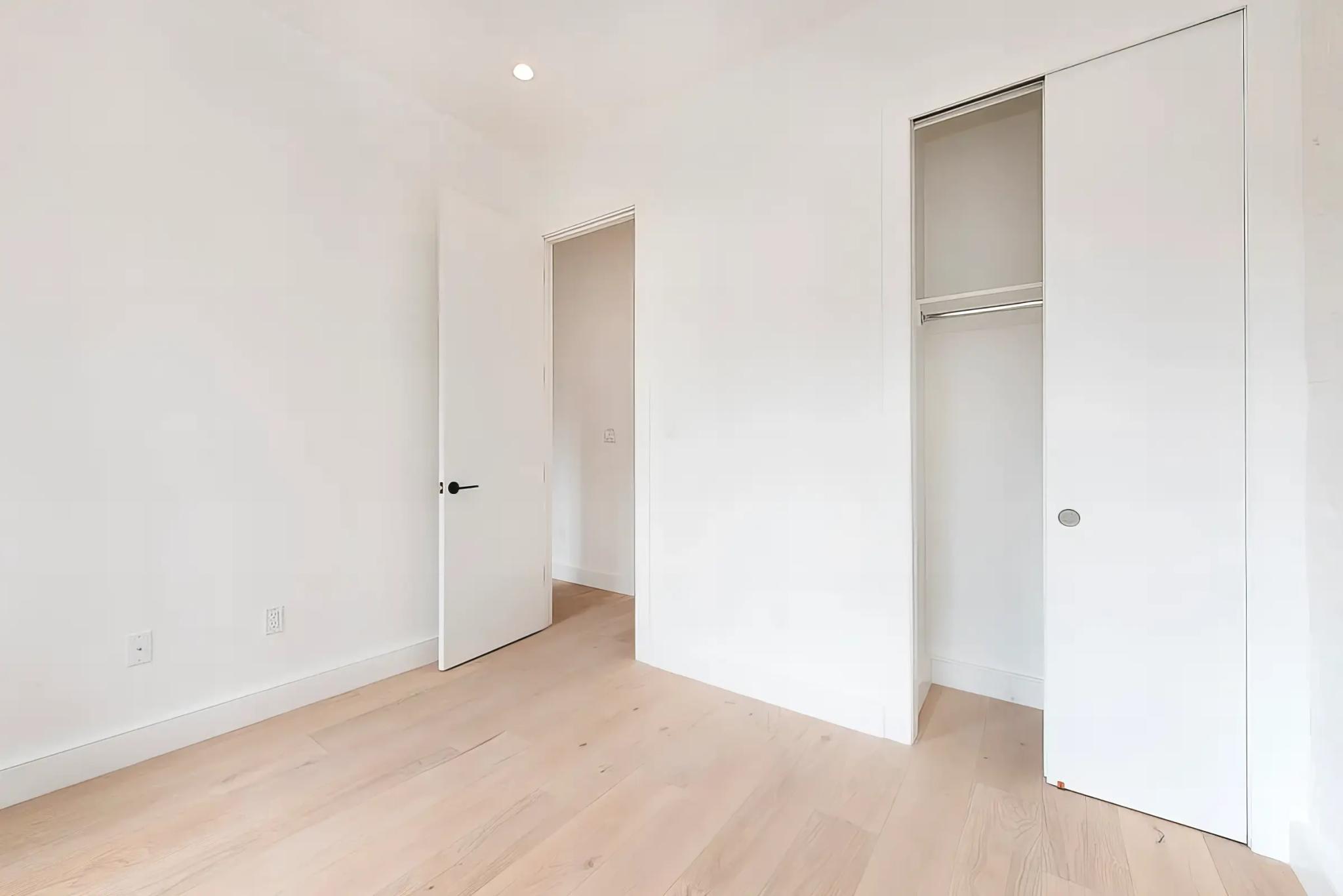 245 East 30th Street #32, view 4
