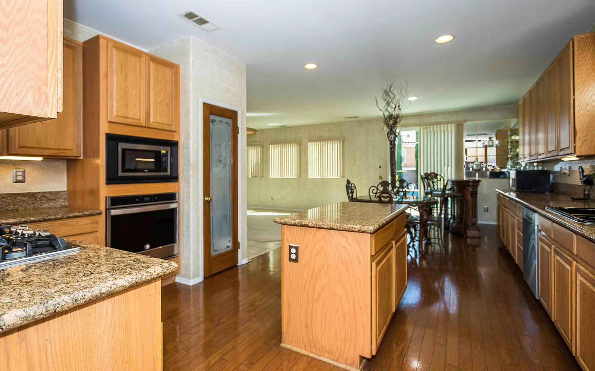 43246 22nd St., view 21