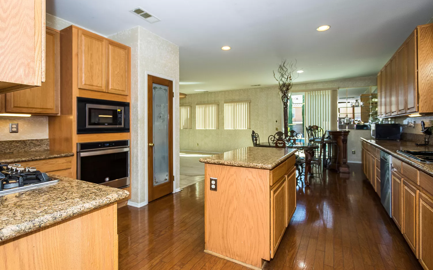 43246 22nd St., view 21