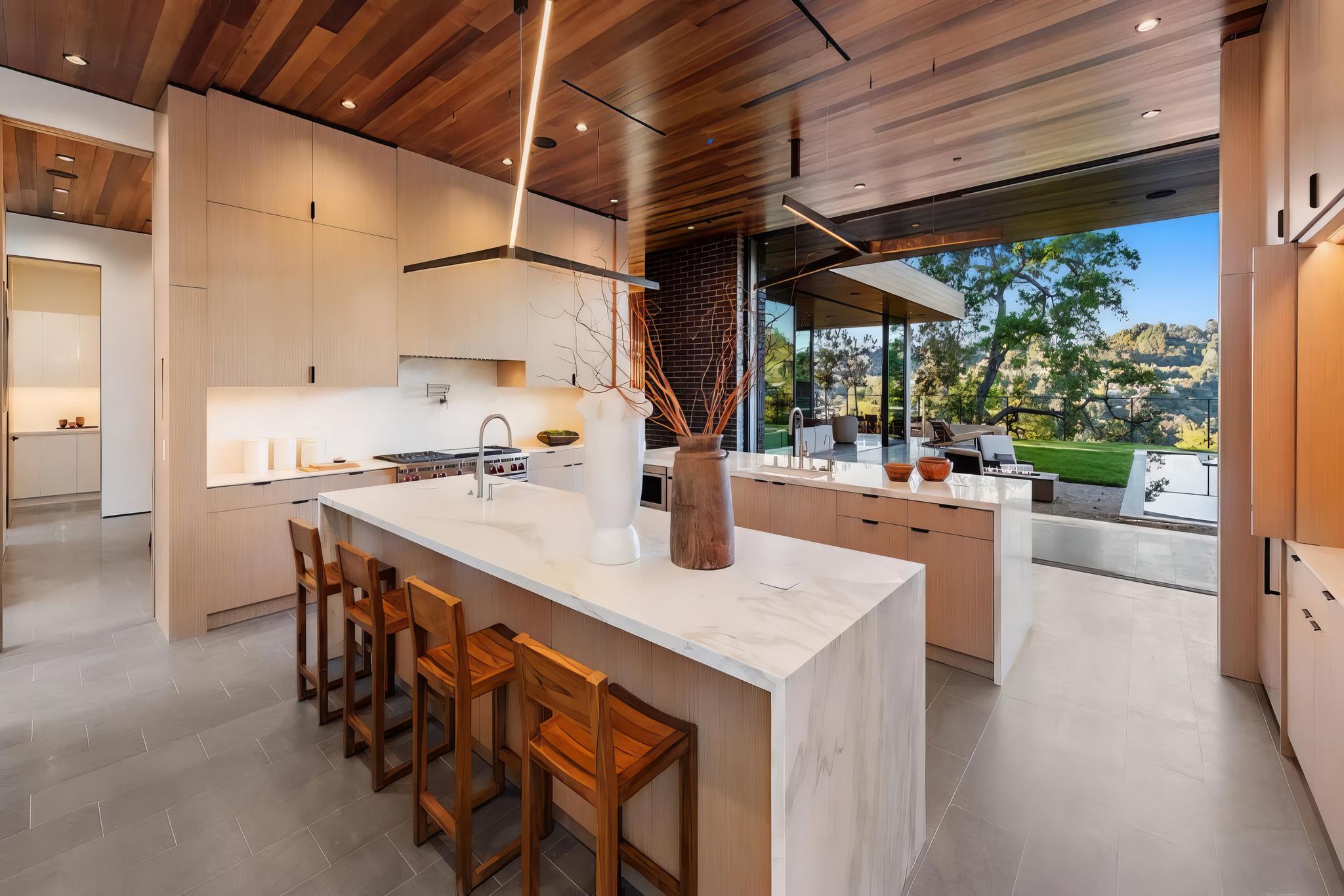 Oak Pass Manor, view 17