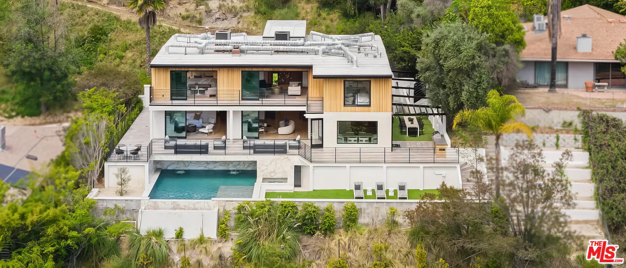2673 Zorada Dr