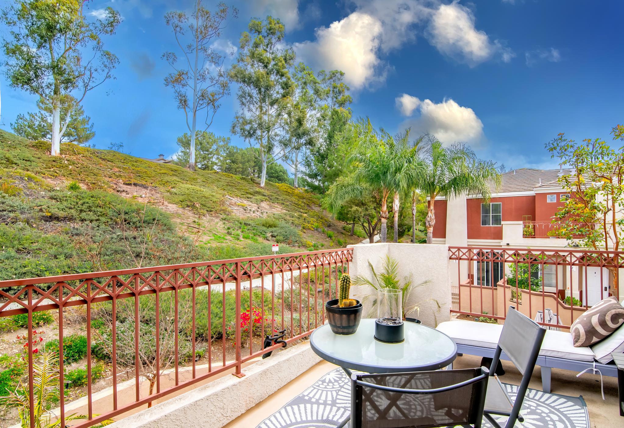 108 Santa Barbara Ct, view 1