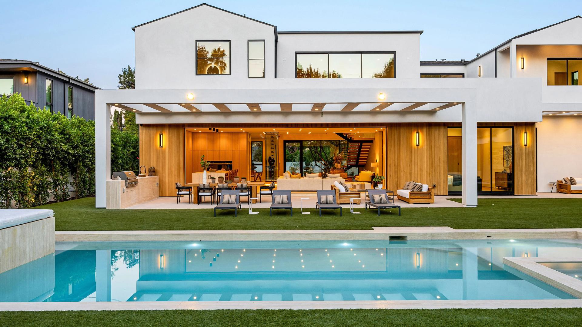 home management service los angeles
