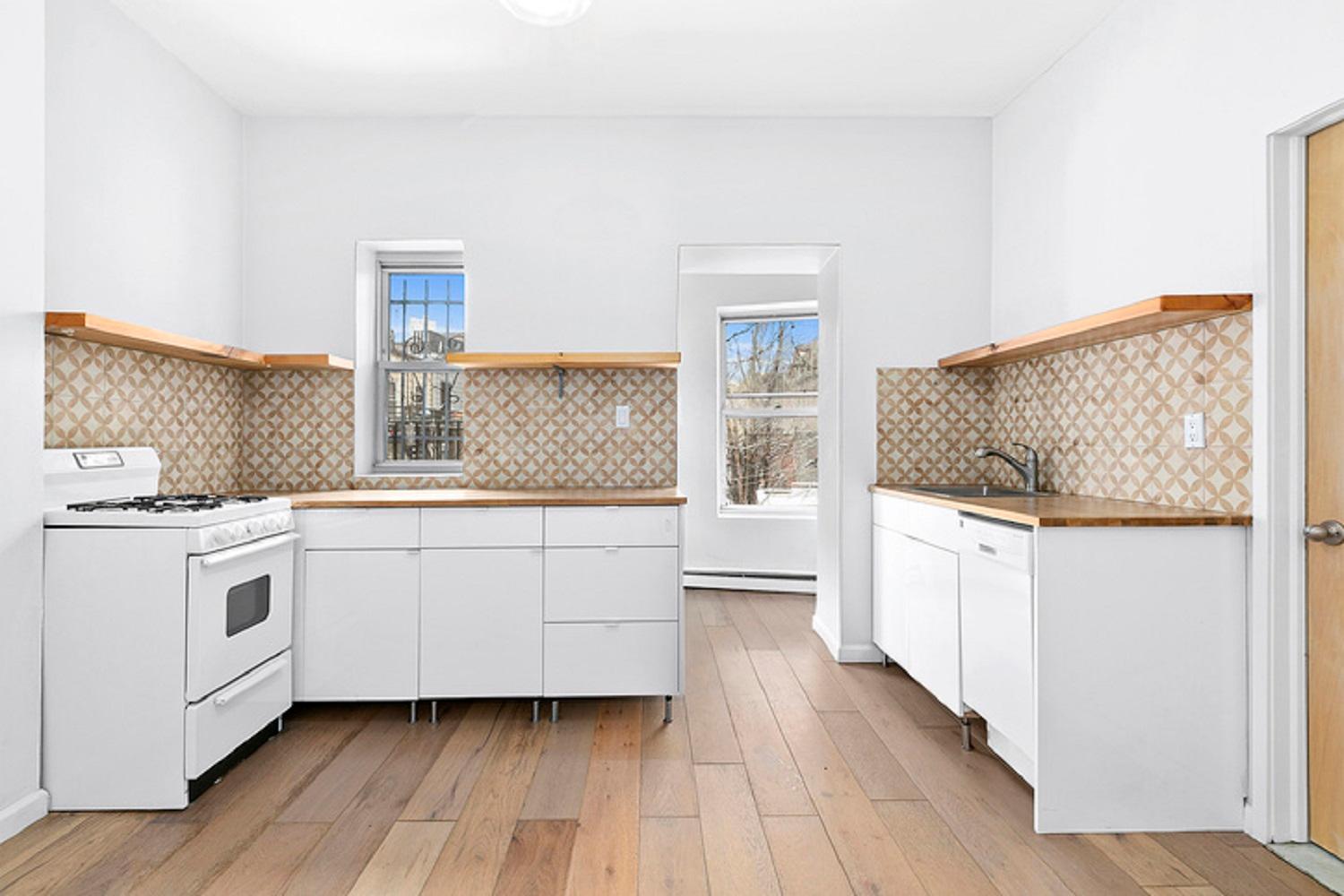 42 Clermont Ave, view 3
