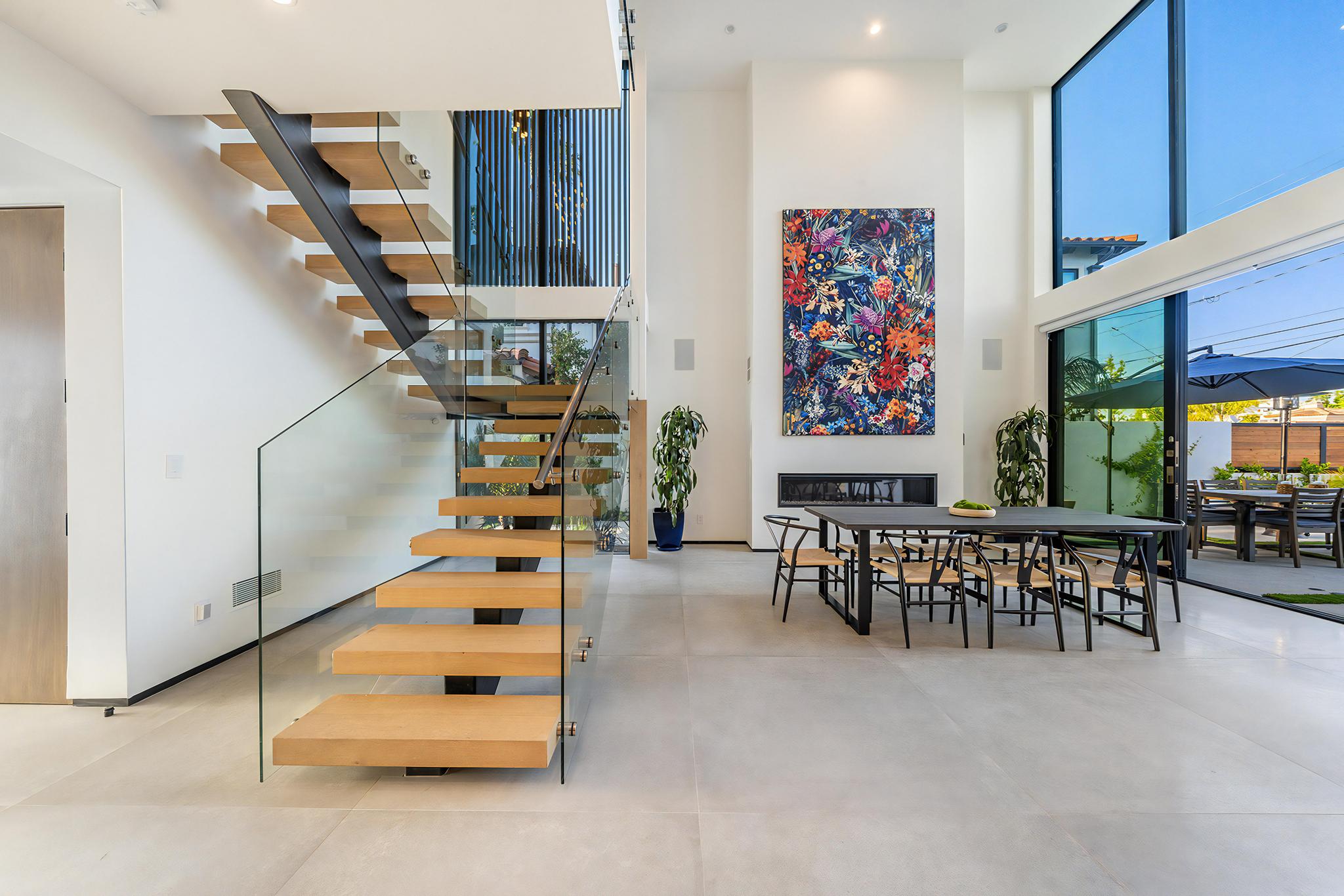 200 N Doheny Dr, interior