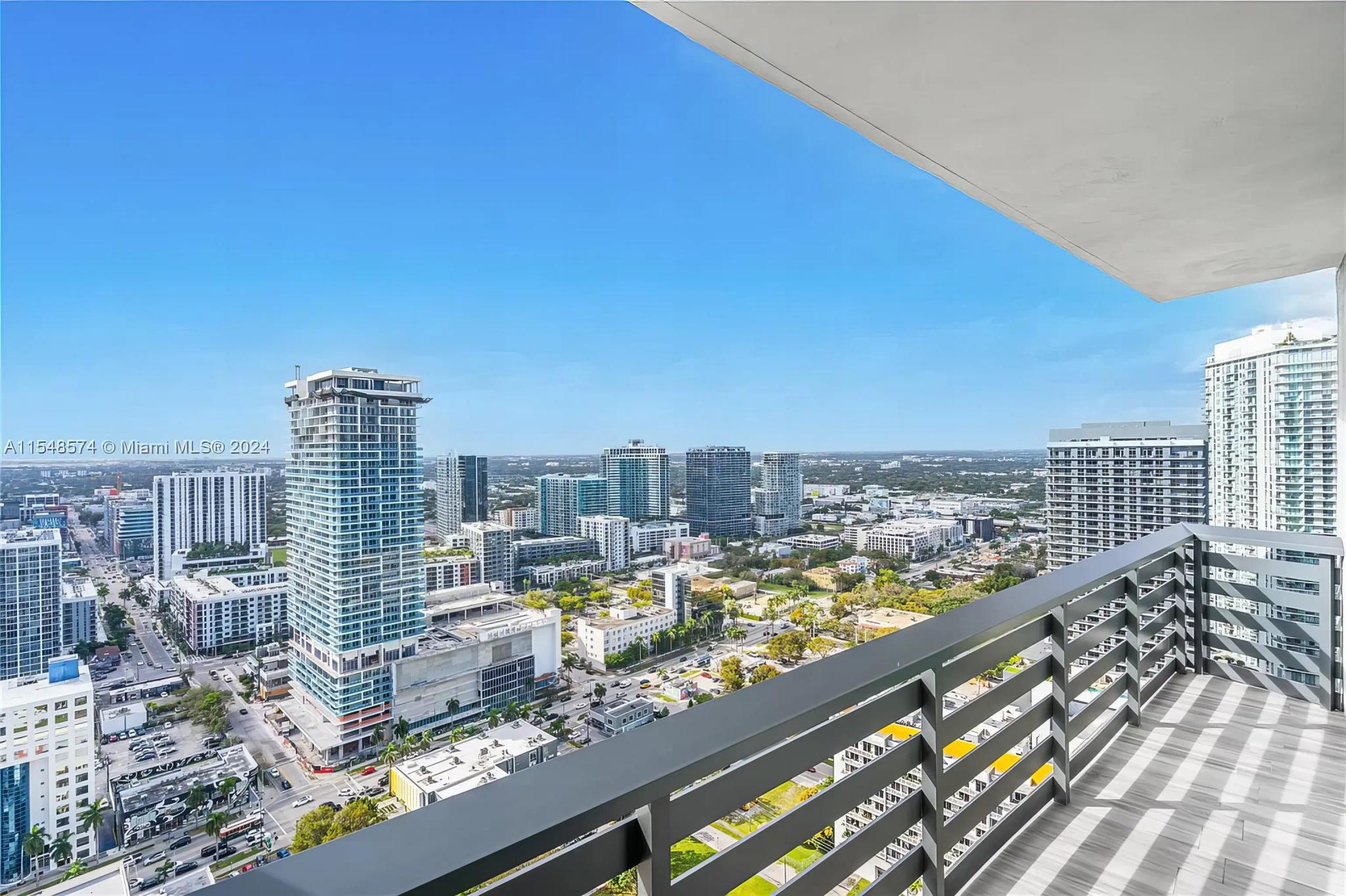 460 NE 28th St APT 3601, view 12