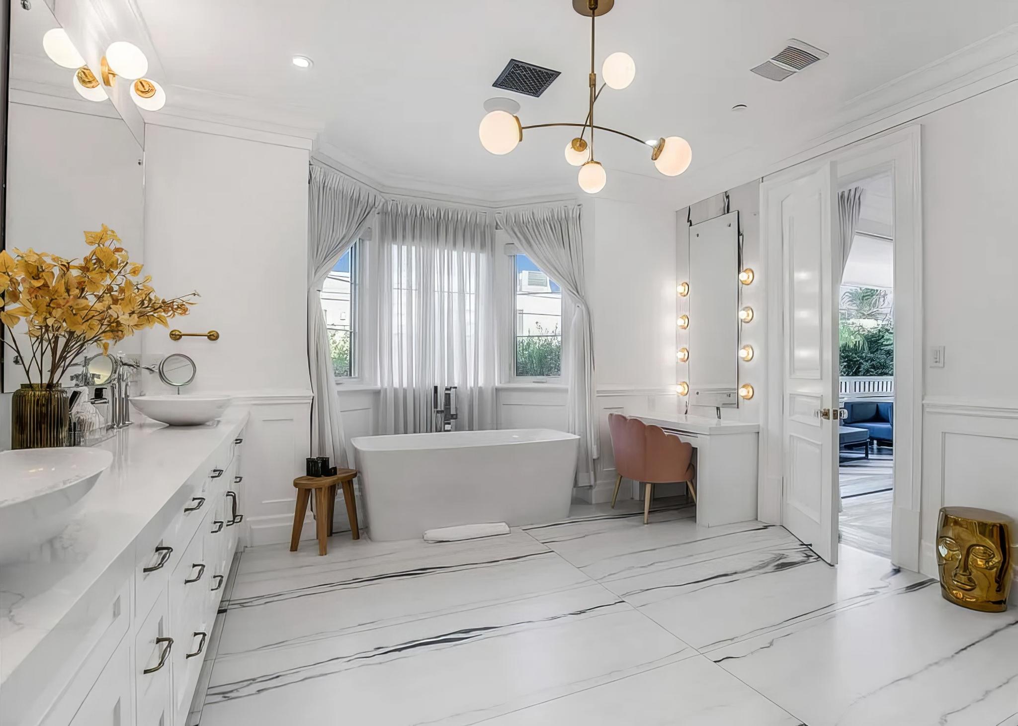 848 N Genesee Ave, view 19
