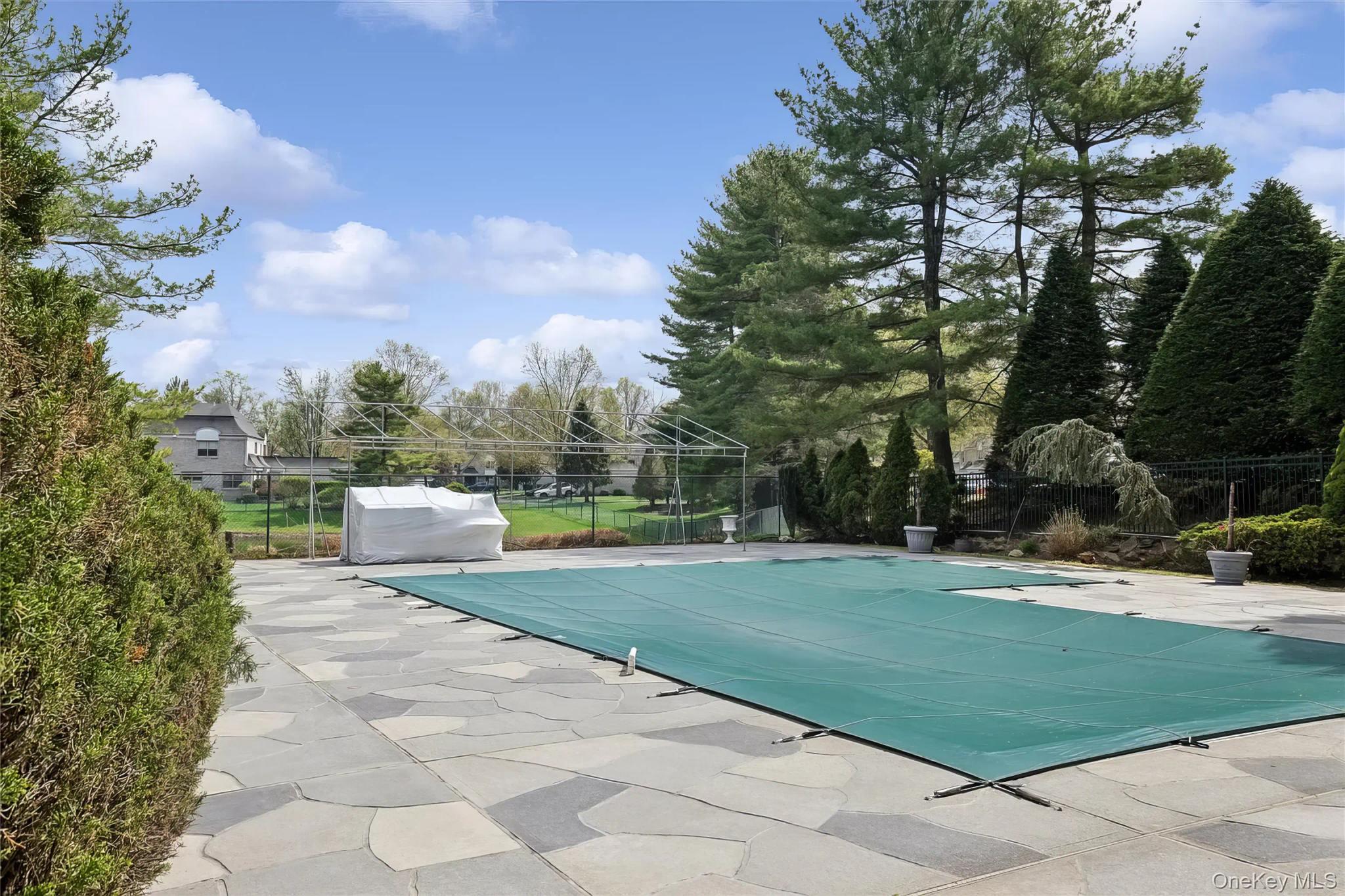 25 Fairway Circle S, view 9