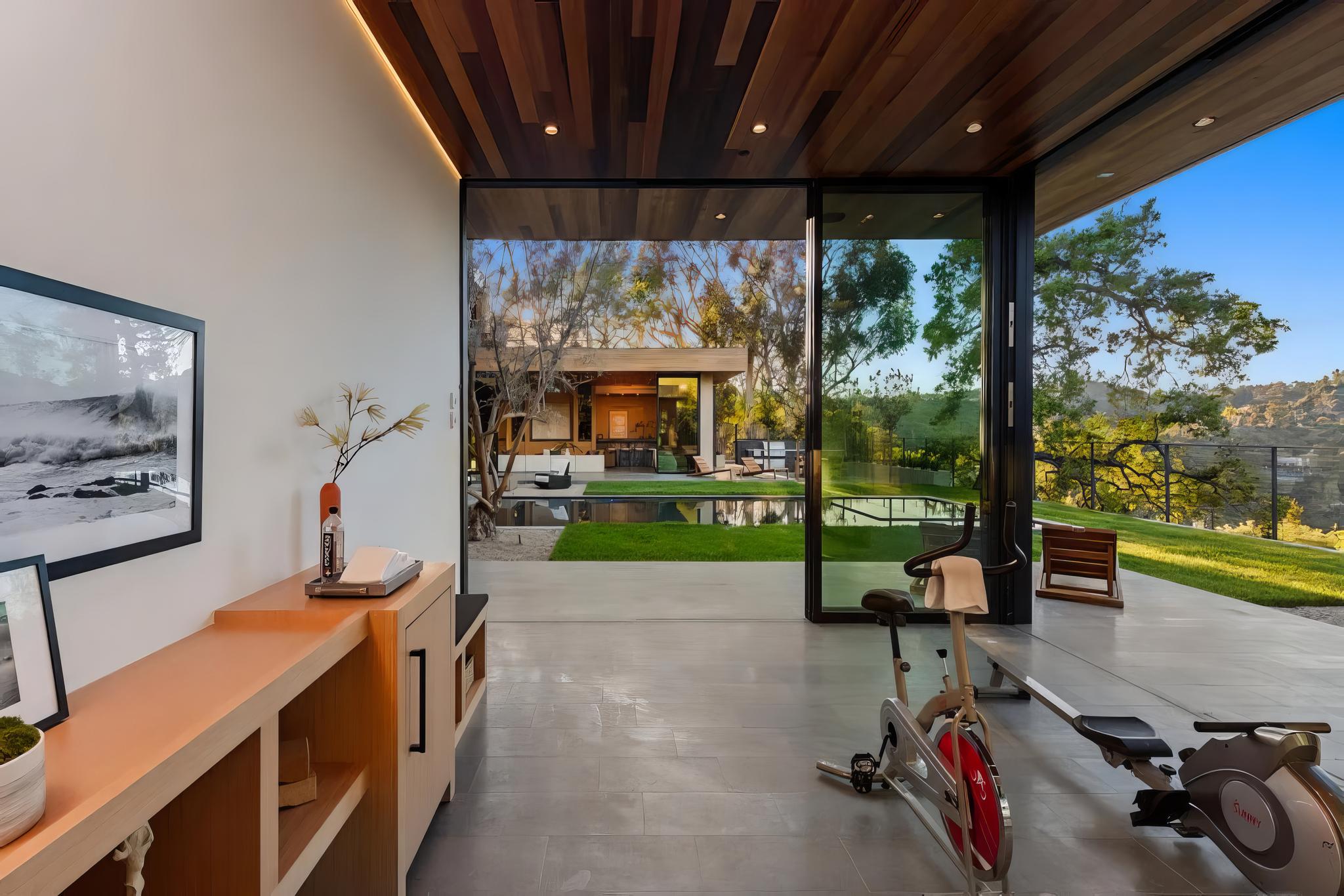 Oak Pass Manor, view 13