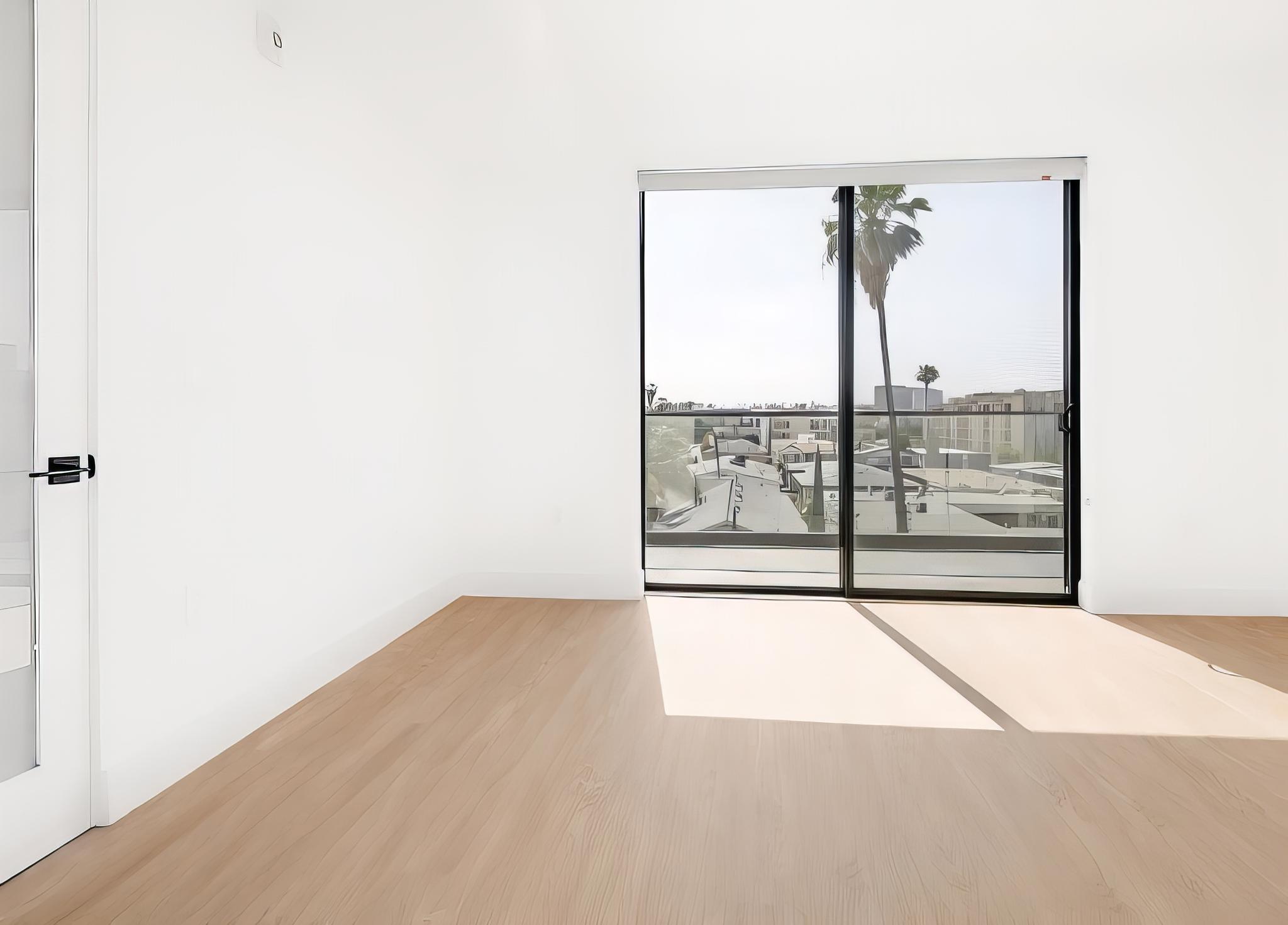 8555 Colgate Ave #501, interior