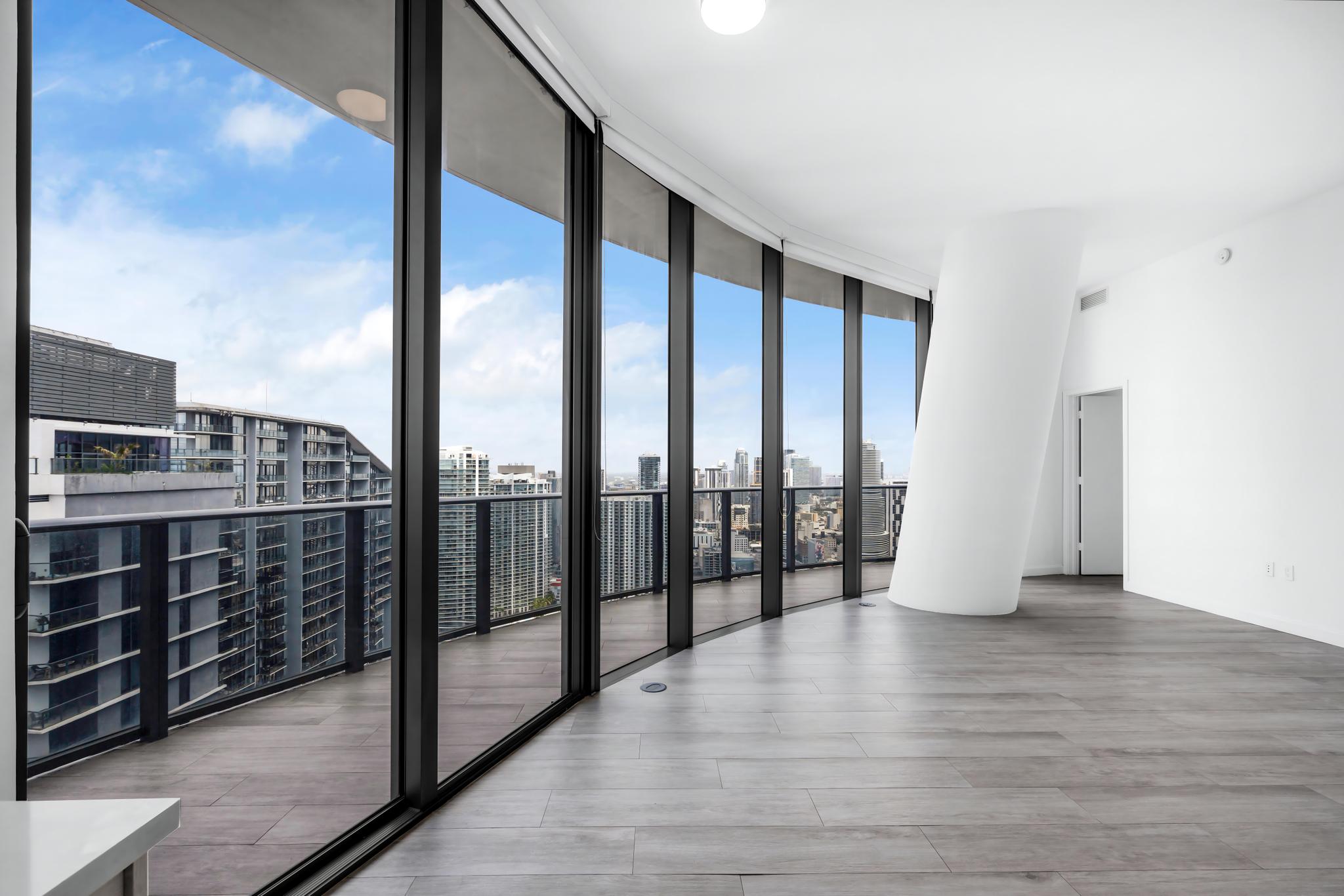 45 SW 9th St, interior