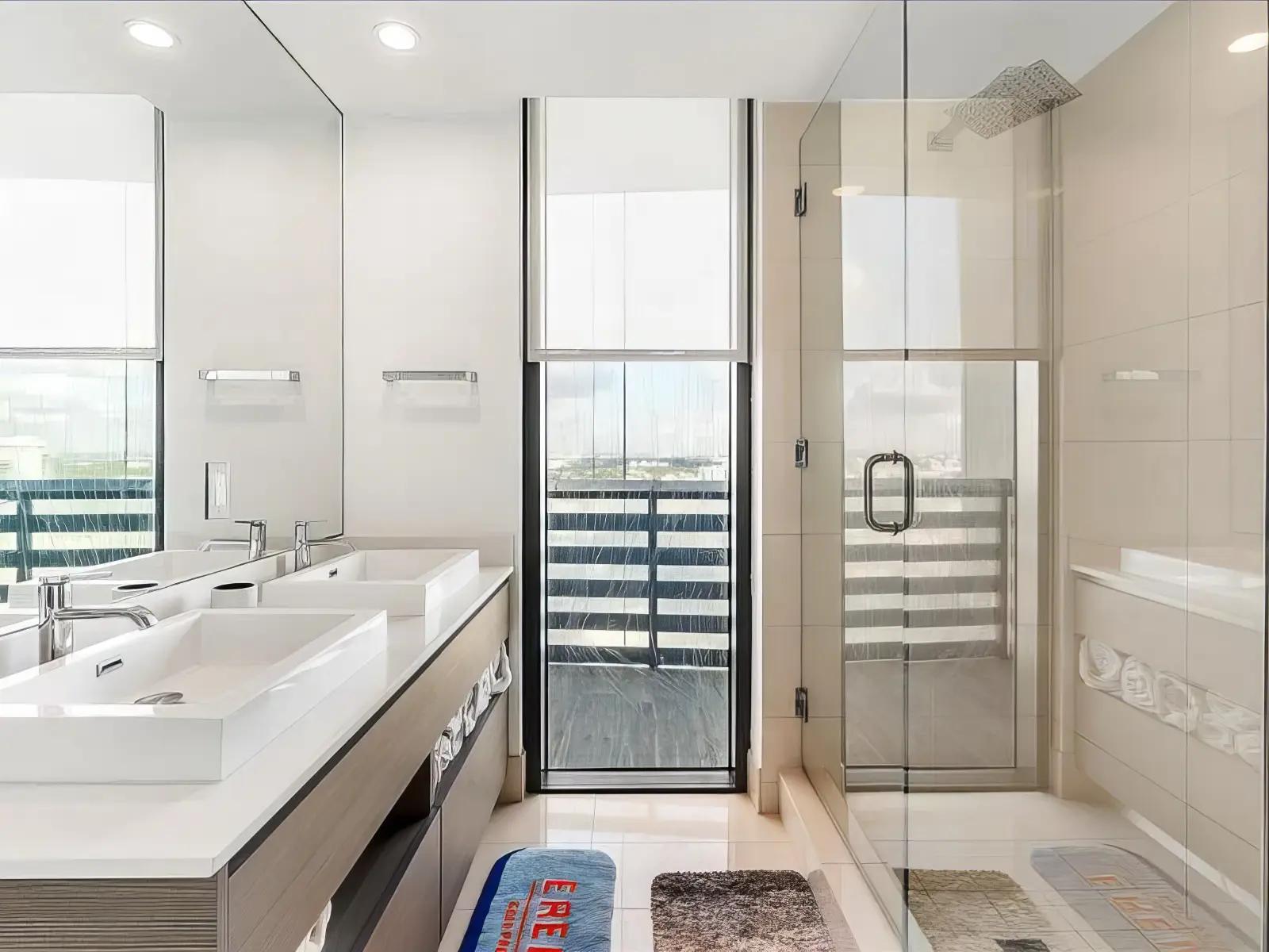 460 NE 28th St, view 13