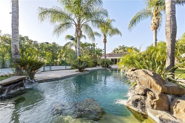 22950 Erwin St, view 26