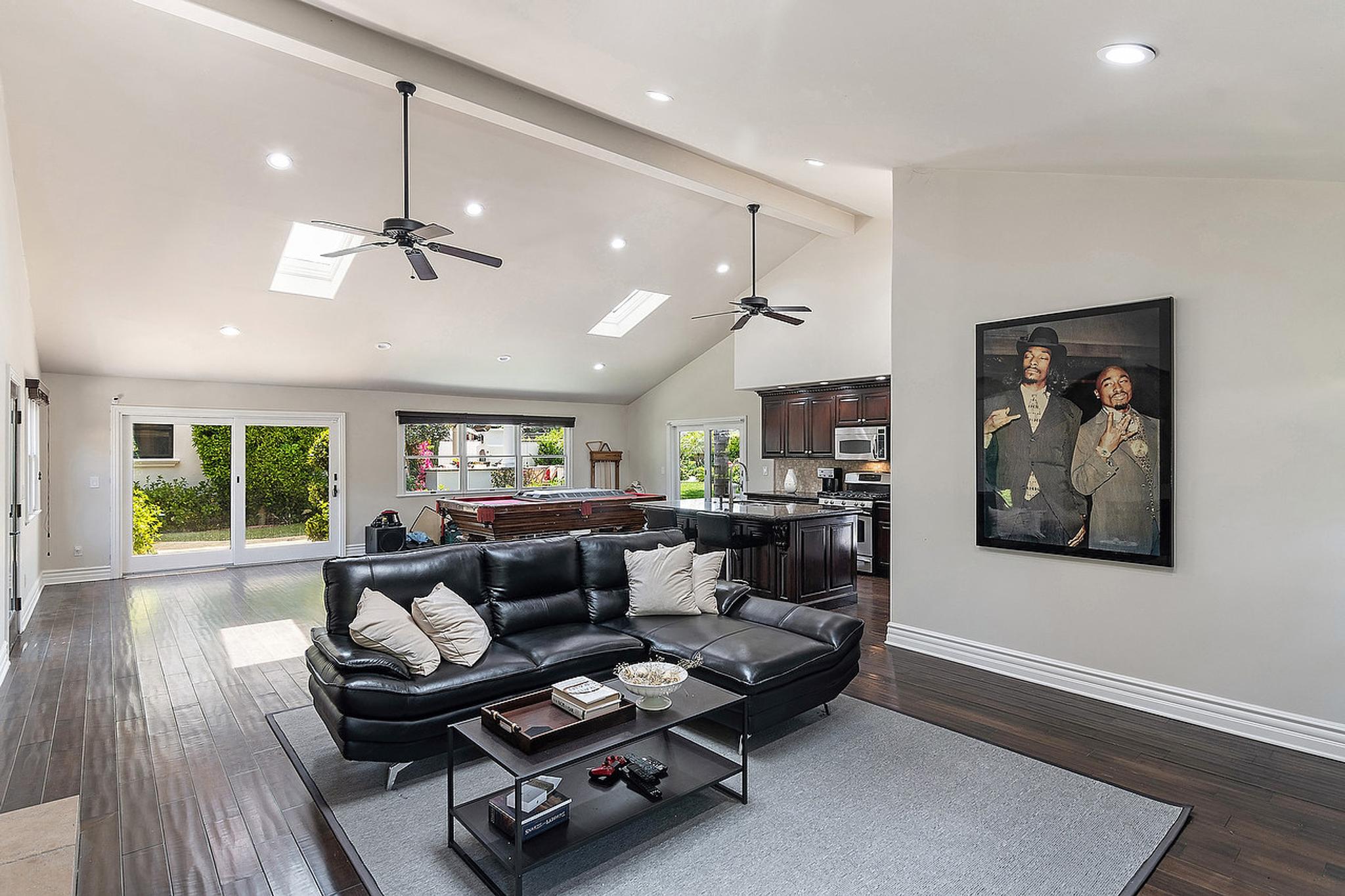 23500 Collins St, interior
