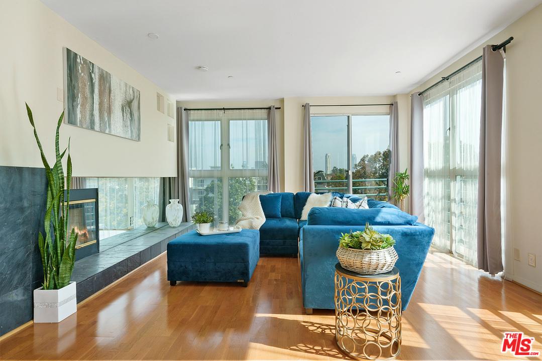 1927 Glendon Ave, view 19