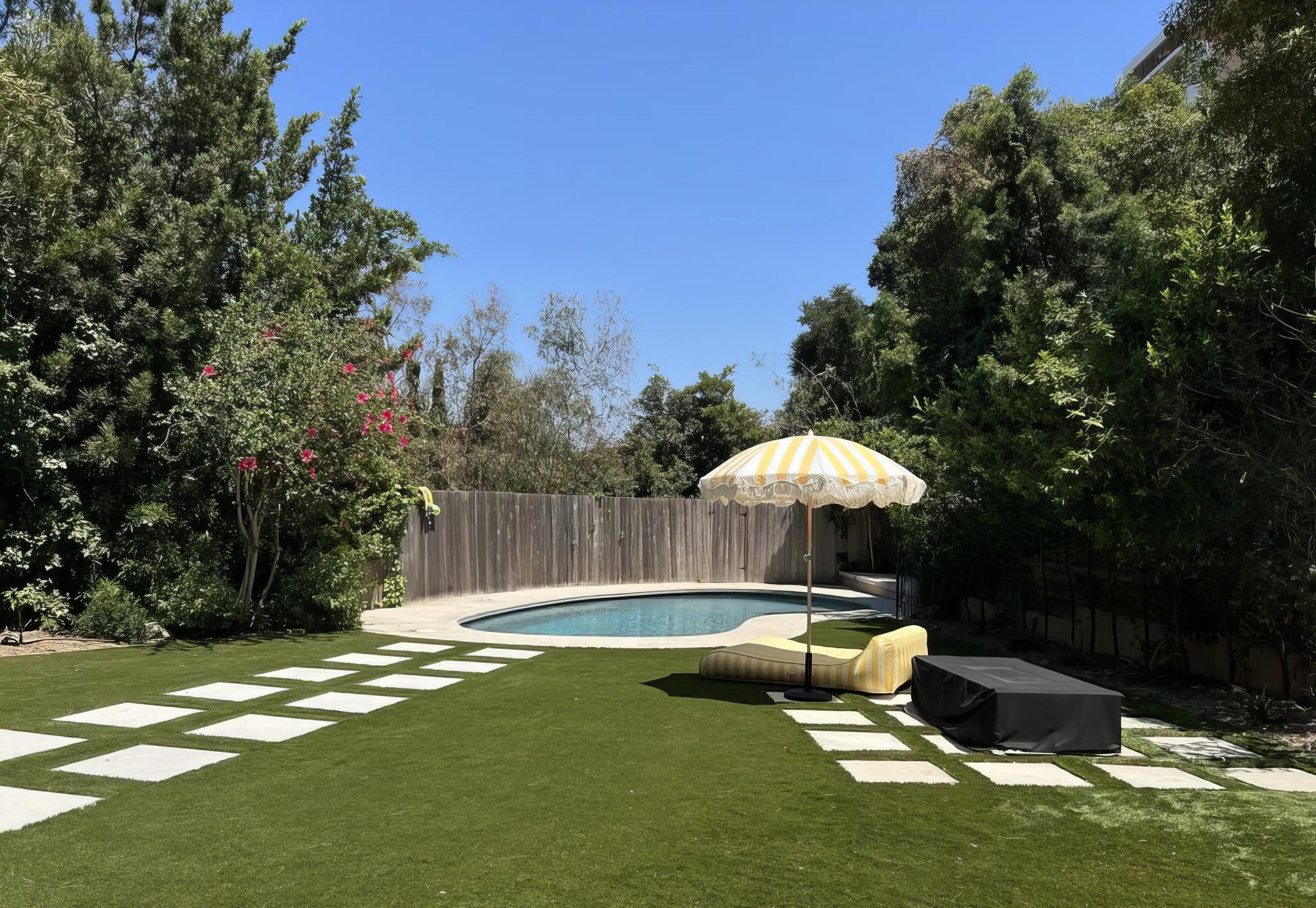 10120 Cielo Dr, view 7