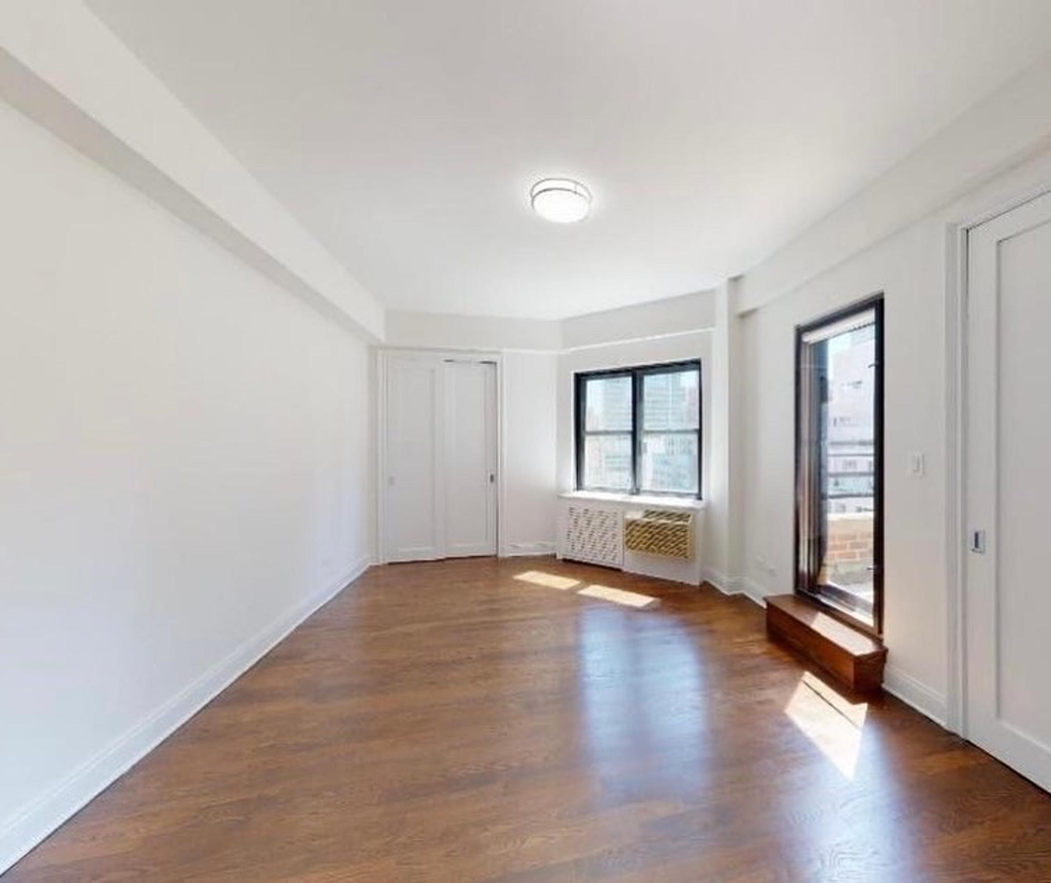 157 E 57th St, view 5