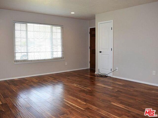 3040 Maplenut Ave, view 2