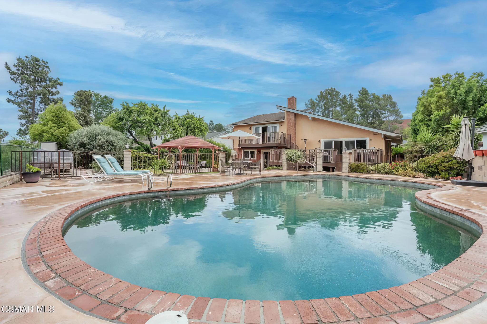265 W Sidlee St, view 7
